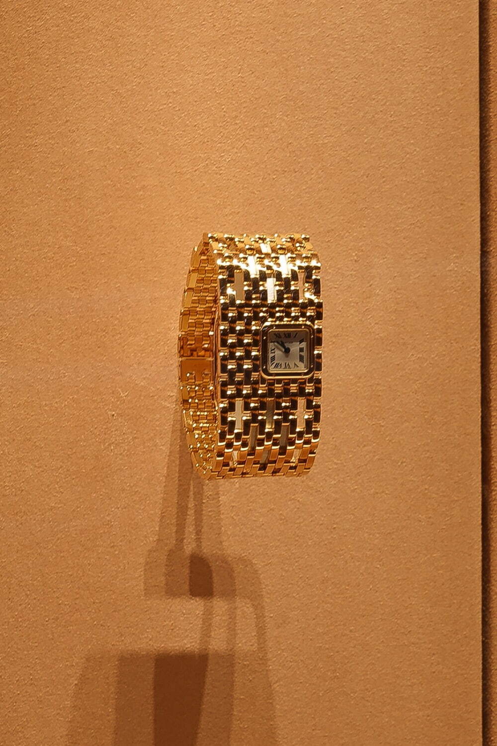 カルティエ“腕時計”の展示イベントが原宿で - ウォッチメイキングを支えるフォルムや技術を紹介｜写真11