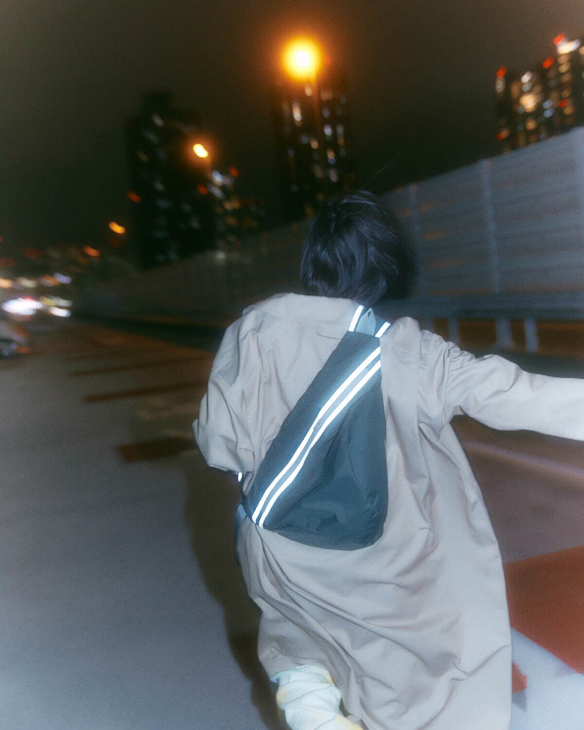 ヨロズ 2023-24年秋冬<span>コレクション</span> - 写真24