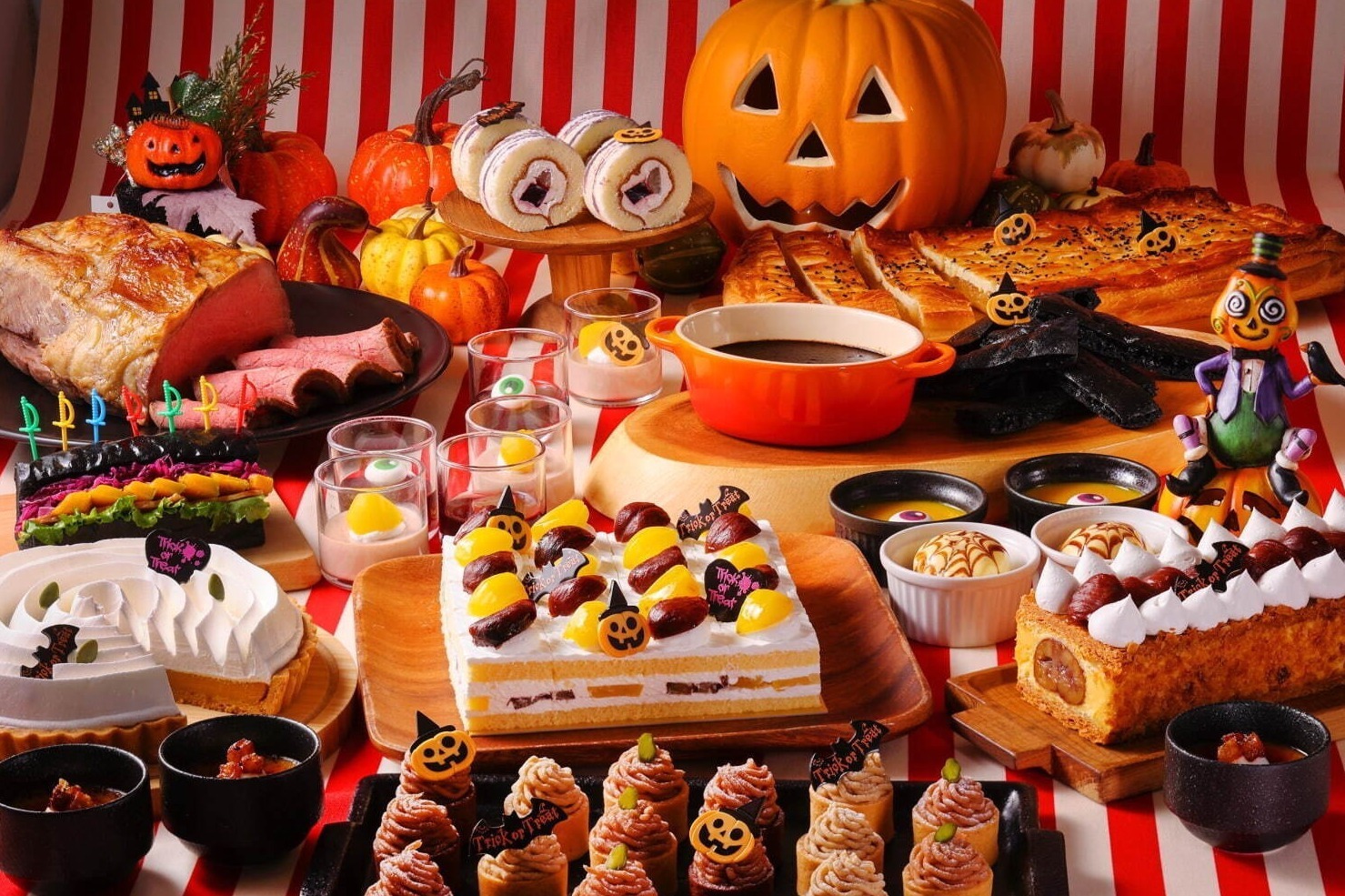ホテルニューオータニ幕張“栗＆ぶどう”ハロウィンスイーツビュッフェ、3種のモンブラン食べ比べも