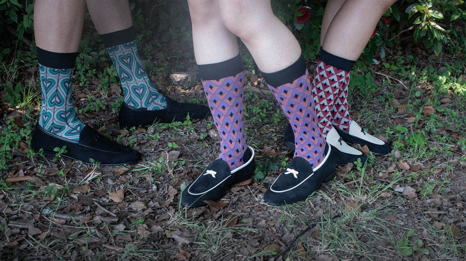 キワンダの2023年秋冬レッグウェア、バラが咲くショートソックス＆リボン柄タイツなど｜写真10