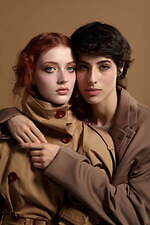 THREE23年クリスマスコスメ、クリムト《接吻》着想のゴールド6色アイパレ＆限定色リップなど｜写真7