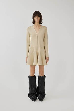 ジェイエヌビーワイ(JNBY) 2023-24年秋冬ウィメンズコレクション  - 写真15