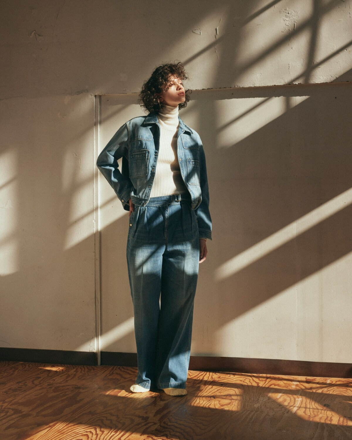 サージ 2023-24年秋冬｜ デニムパンツ