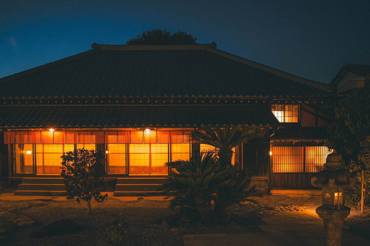 「古民家宿 るうふ 遊之家」