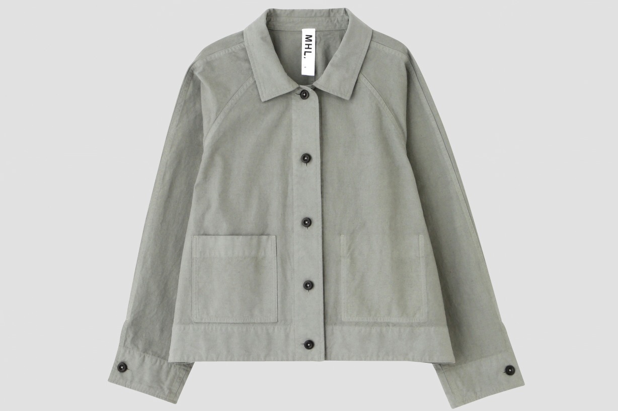 MHL.の新作ウエア、“素材の表情を楽しむ”ヴィンテージ風ジャケットや抜け感シャツ