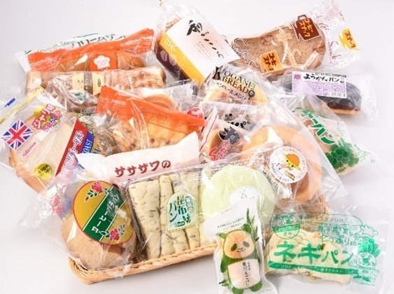 ＜商品例＞
山形県：たいようパン「和ごごろ」800円
長野県：ササザワベーカリー「牛乳パン」360円
熊本県：高岡製パン「ネギパン」 300円