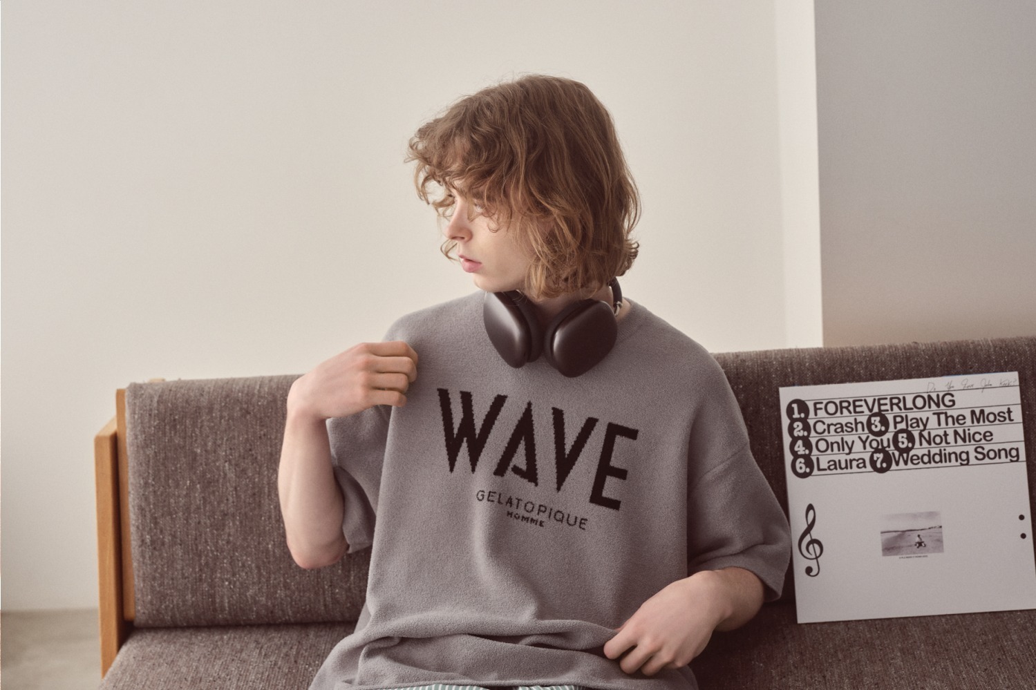 ジェラート ピケ オム×ウェイヴのメンズルームウェア、“ふかふかエアリー”なロゴ入りトップスなど