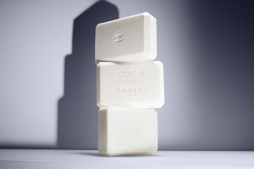 シャネル23年冬ボディケア、香りとともに“しっとり肌”へ導く「ココ マドモアゼル サヴォン N」