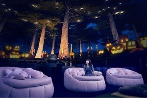 「ハロウィンウェルカムドーム」上映前に撮影OK“ハロウィンパーティ”、コニカミノルタプラネタリウムで