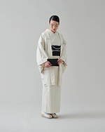 ザ・ヤード 2023年秋冬きもの - 白百合色の結城紬や青空のような久留米絣、切子のガラス帯留も｜写真4