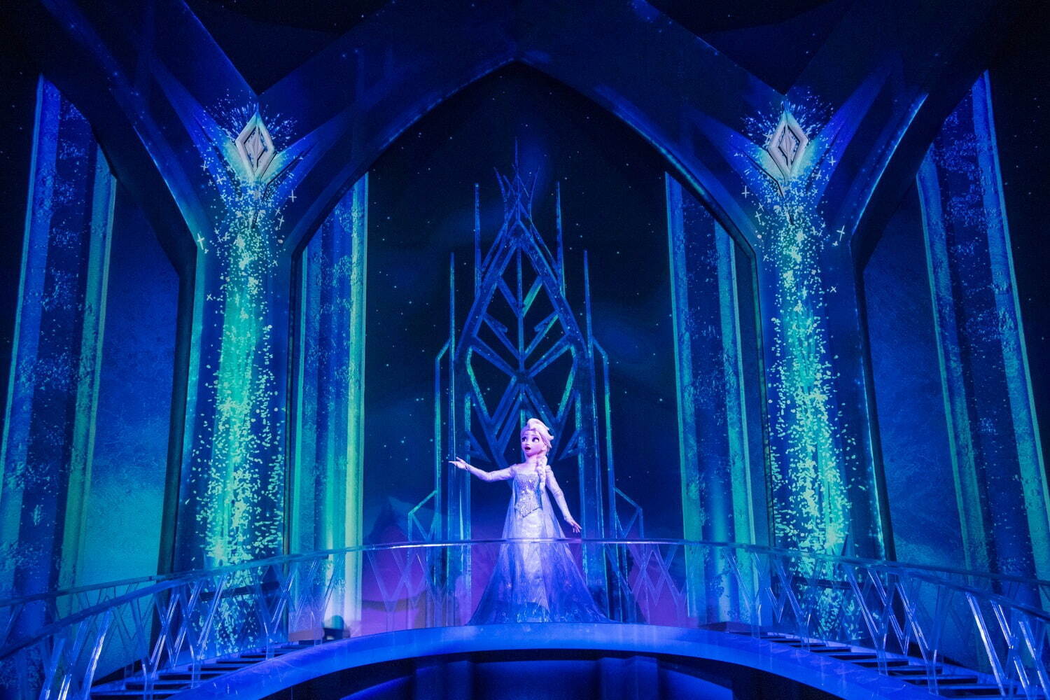 東京ディズニーシー『アナと雪の女王』の新エリア「フローズンキングダム」アトラクション＆レストラン解説｜写真78