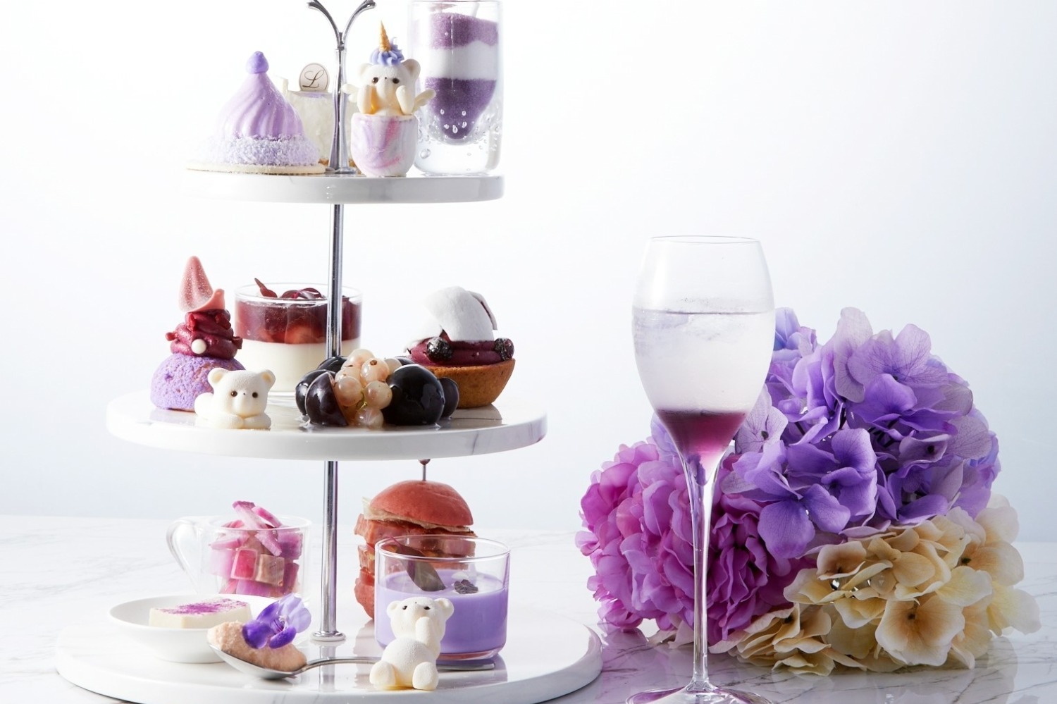 ぶどう｜ルワンジュ東京の“パープル”アフタヌーンティー、ぶどうゼリーや芋モンブラン＆ホワイトのテディベアも