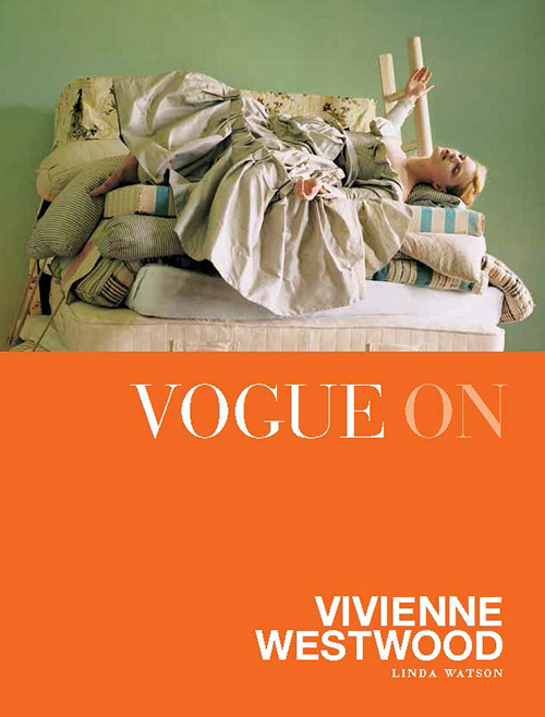 ヴィヴィアン・ウエストウッド、書籍『VOGUE ON』に登場 | 写真