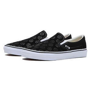 VANS×BUMP OF CHICKENコラボスニーカー、バンド名ロゴ入り