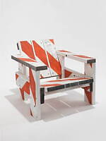 トム・サックスの展示販売イベントが伊勢丹新宿店で - 椅子や茶碗、服など“アート作品”集結｜写真1