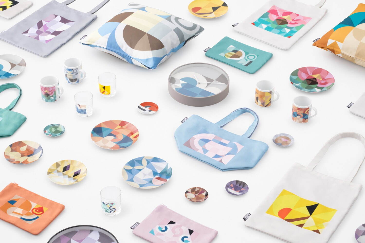 nendo「ポケモンモザイク」モザイク柄ポケモンの食器やクッション計75点、“らしさ”はそのままに｜写真38