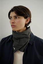 マーガレット・ハウエル×ミズノ“軽くて暖かい”ダウンベスト＆スカーフ、撥水性抜群のトートバッグも｜写真20