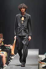 ヴィルドホワイレン(WILDFRÄULEIN) 祈る人｜写真14