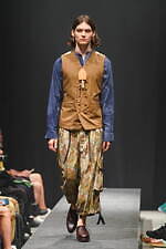 ヴィルドホワイレン(WILDFRÄULEIN) 祈る人｜写真16