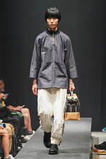 ヴィルドホワイレン(WILDFRÄULEIN) 祈る人｜写真17