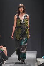 ヴィルドホワイレン(WILDFRÄULEIN) 祈る人｜写真24