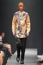 ヴィルドホワイレン(WILDFRÄULEIN) 祈る人｜写真30