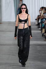 フェティコ 2024年春夏コレクション - アジアン・ポップスの女王、フェイ・ウォンをミューズに｜写真15