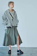 ウィザード 2024年春夏コレクション - 重ねる、連ねる衣服の多重性｜写真18