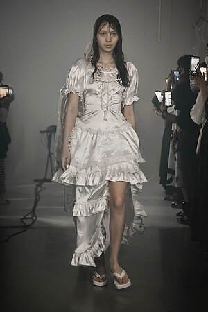 イクミ(IKUMI) 2023年春夏ウィメンズ&メンズコレクション  - 写真8