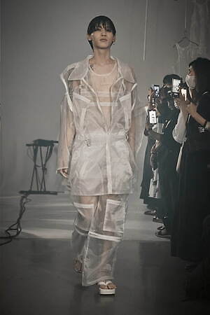 イクミ(IKUMI) 2023年春夏ウィメンズ&メンズコレクション  - 写真10