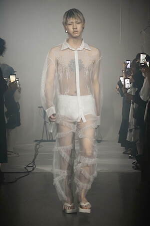 イクミ(IKUMI) 2023年春夏ウィメンズ&メンズコレクション  - 写真12