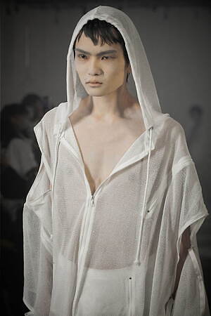 イクミ(IKUMI) 2023年春夏ウィメンズ&メンズコレクション  - 写真15