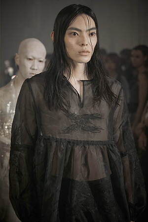 イクミ(IKUMI) 2023年春夏ウィメンズ&メンズコレクション  - 写真26