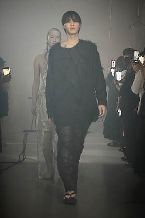 イクミ(IKUMI) 2023年春夏ウィメンズ&メンズコレクション  - 写真30