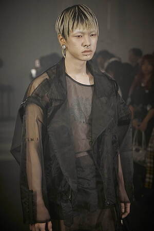 イクミ(IKUMI) 2023年春夏ウィメンズ&メンズコレクション  - 写真32