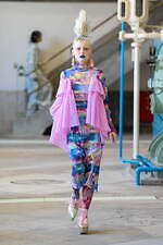 ペイデフェ 2024年春夏コレクション - 重圧から解き放たれた“泳ぎ”｜写真5