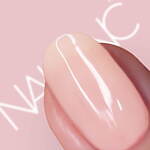 ネイルズ インク23年秋“ツヤめく”ヌードカラーの新作ネイル、ニュアンスピンク＆シアーブラウンなど｜写真3