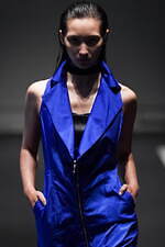 イージェイ シェヤン 2024年春夏コレクション - 夜の街のコンクリートを着想源に｜写真14