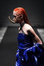 イージェイ シェヤン 2024年春夏コレクション - 夜の街のコンクリートを着想源に｜写真38