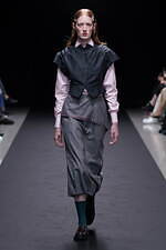 クイーン アンド ジャック 2024年春夏コレクション - エレガントに輝くスクール・ガール｜写真14