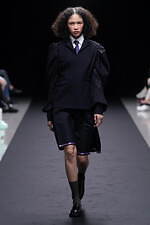 クイーン アンド ジャック 2024年春夏コレクション - エレガントに輝くスクール・ガール｜写真20