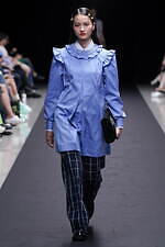 クイーン アンド ジャック 2024年春夏コレクション - エレガントに輝くスクール・ガール｜写真22