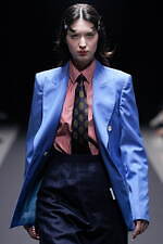 クイーン アンド ジャック 2024年春夏コレクション - エレガントに輝くスクール・ガール｜写真35