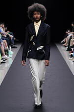 クイーン アンド ジャック 2024年春夏コレクション - エレガントに輝くスクール・ガール｜写真36