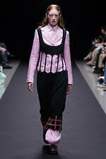 クイーン アンド ジャック 2024年春夏コレクション - エレガントに輝くスクール・ガール｜写真37