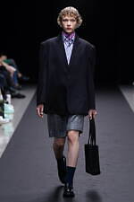 クイーン アンド ジャック 2024年春夏コレクション - エレガントに輝くスクール・ガール｜写真45