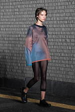 シンヤコヅカ 2024年春夏コレクション、月夜の散歩道｜写真16