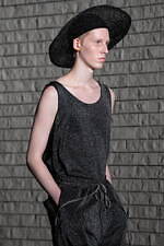 シンヤコヅカ 2024年春夏コレクション、月夜の散歩道｜写真20