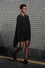 シンヤコヅカ 2024年春夏コレクション、月夜の散歩道｜写真24