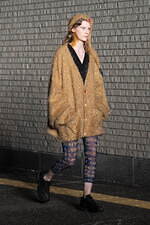 シンヤコヅカ 2024年春夏コレクション、月夜の散歩道｜写真52